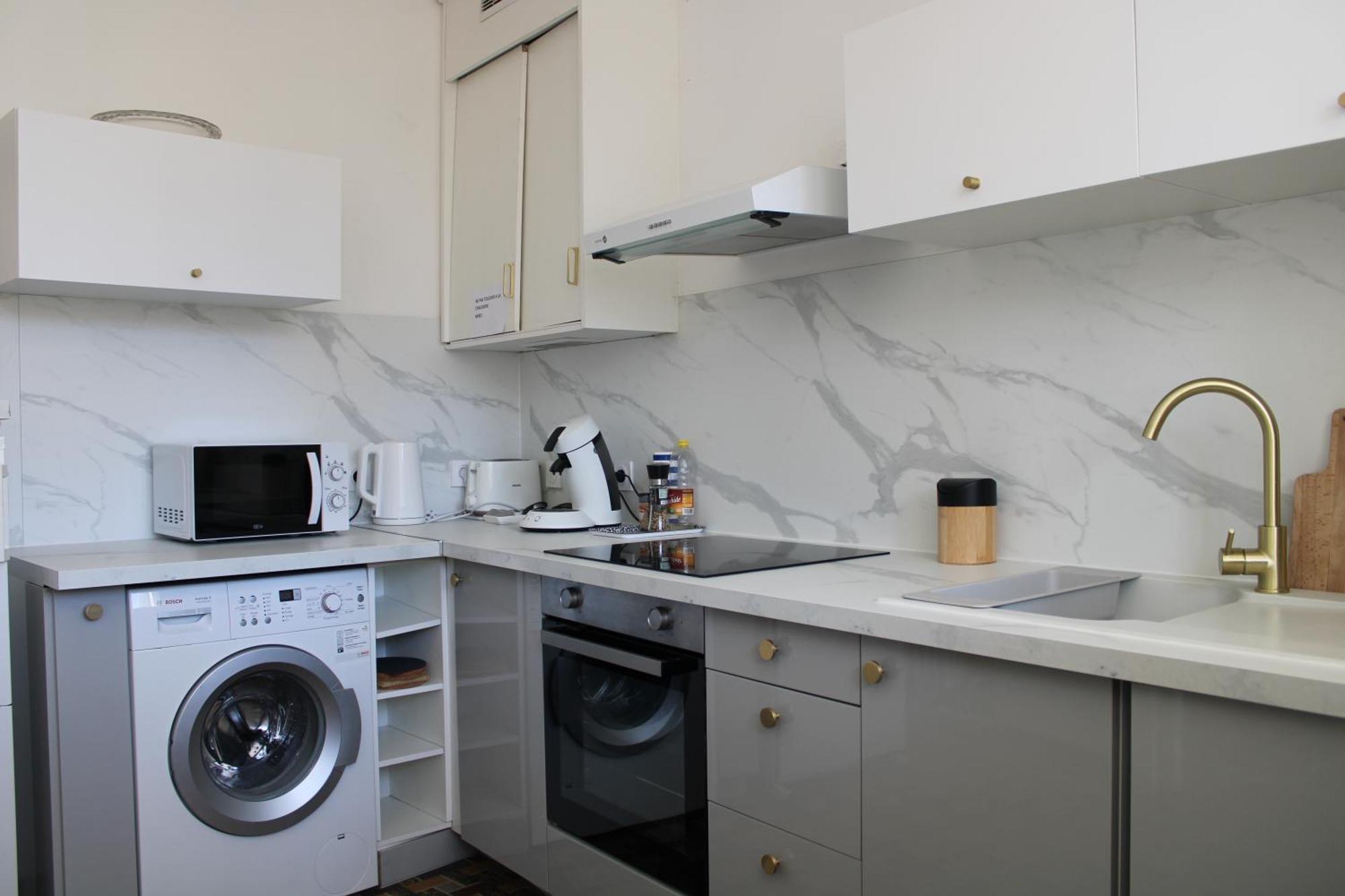 Superbe Appartement Avec Parking Sur Place Nîmes Exteriér fotografie