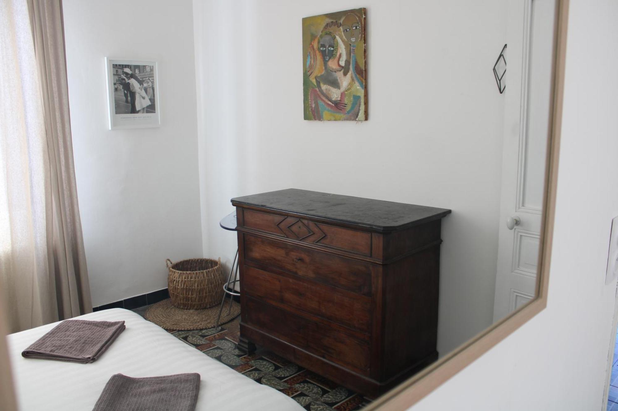 Superbe Appartement Avec Parking Sur Place Nîmes Exteriér fotografie